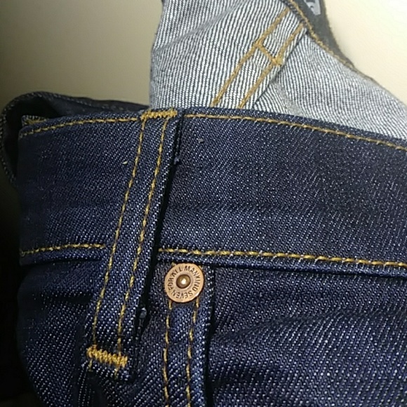 7 For All Mankind - Picture 6 of 6